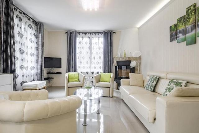 Villa Maison Blanche Tulle 1 A 4 Personnes Buitenkant foto